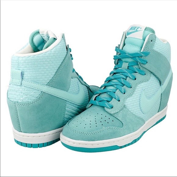 nike wedge sneakers size 11